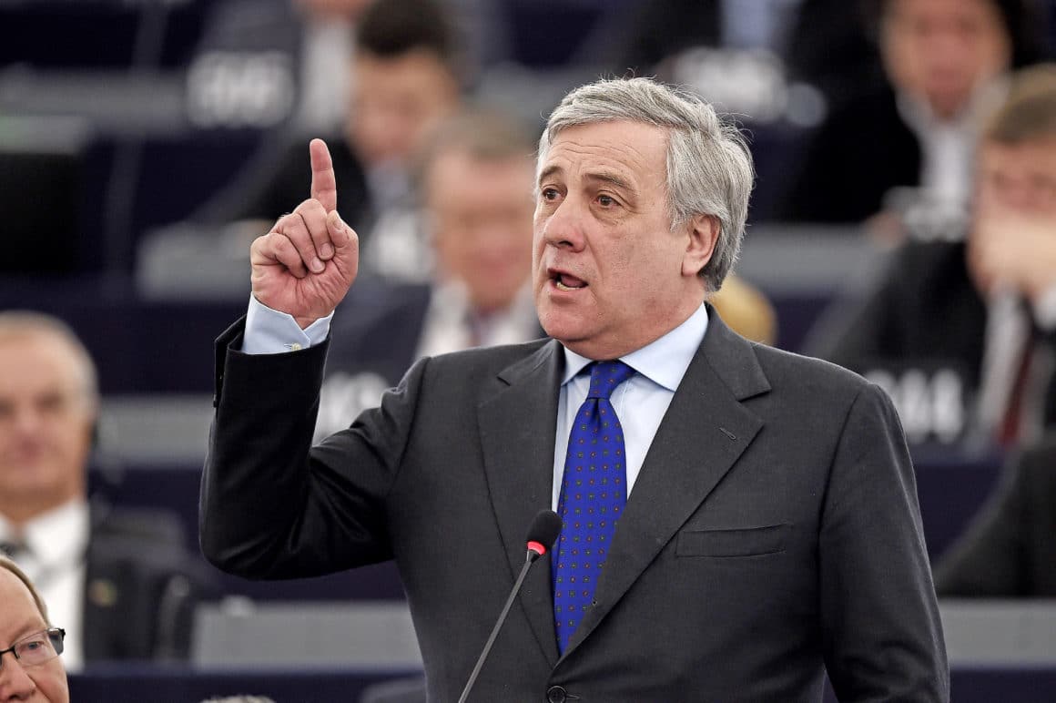 Tajani: "Vogliamo Forza Italia di nuovo protagonista del centrodestra"